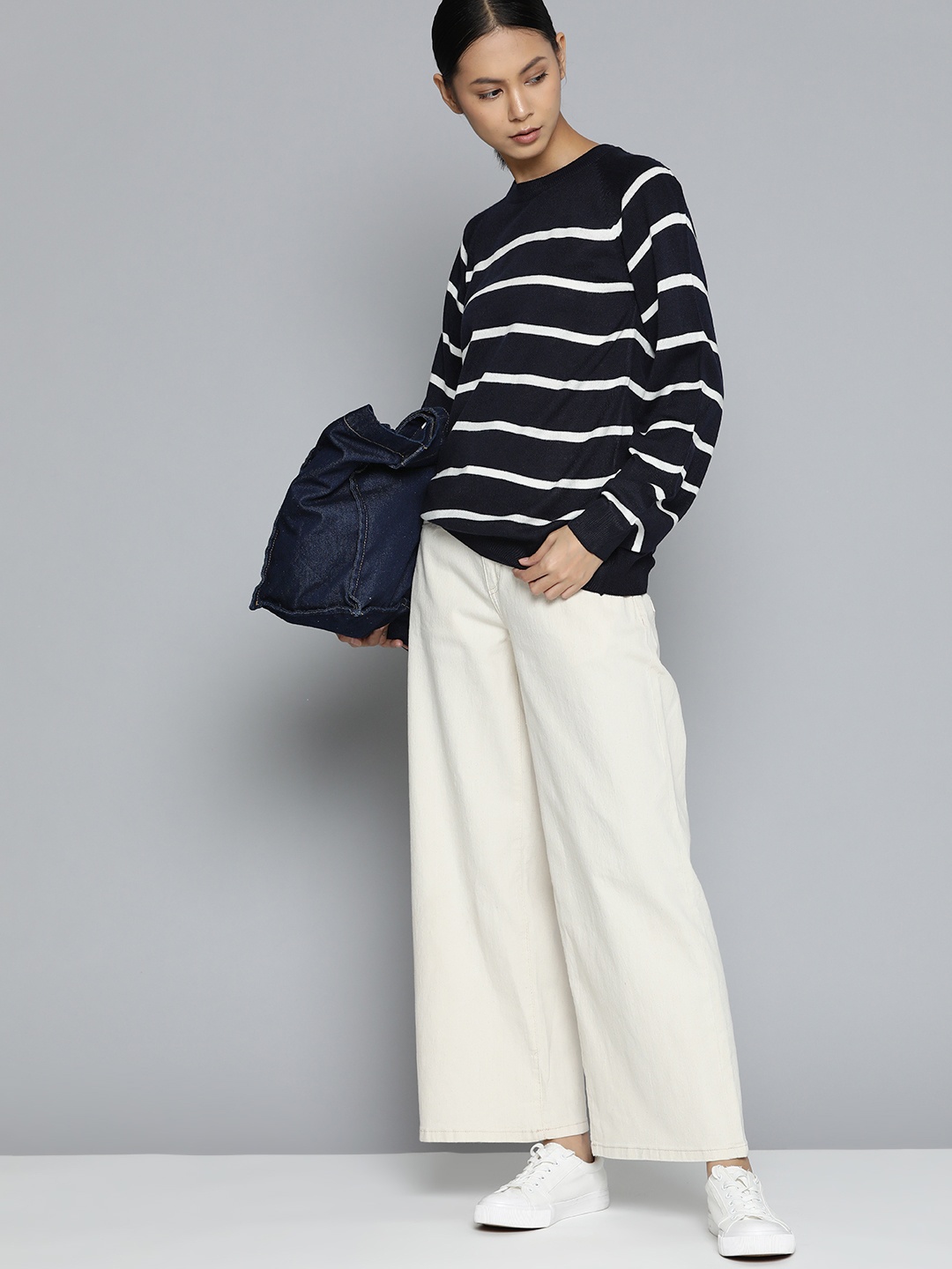

ether Women Navy Blue & White Striped Acrylic Raglan Sleeves Pullover