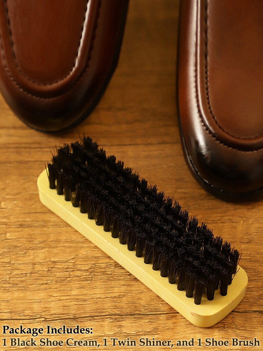 

LOUIS STITCH Black Leather Shoe Shiner and Shoe Cream with Brush, Multi