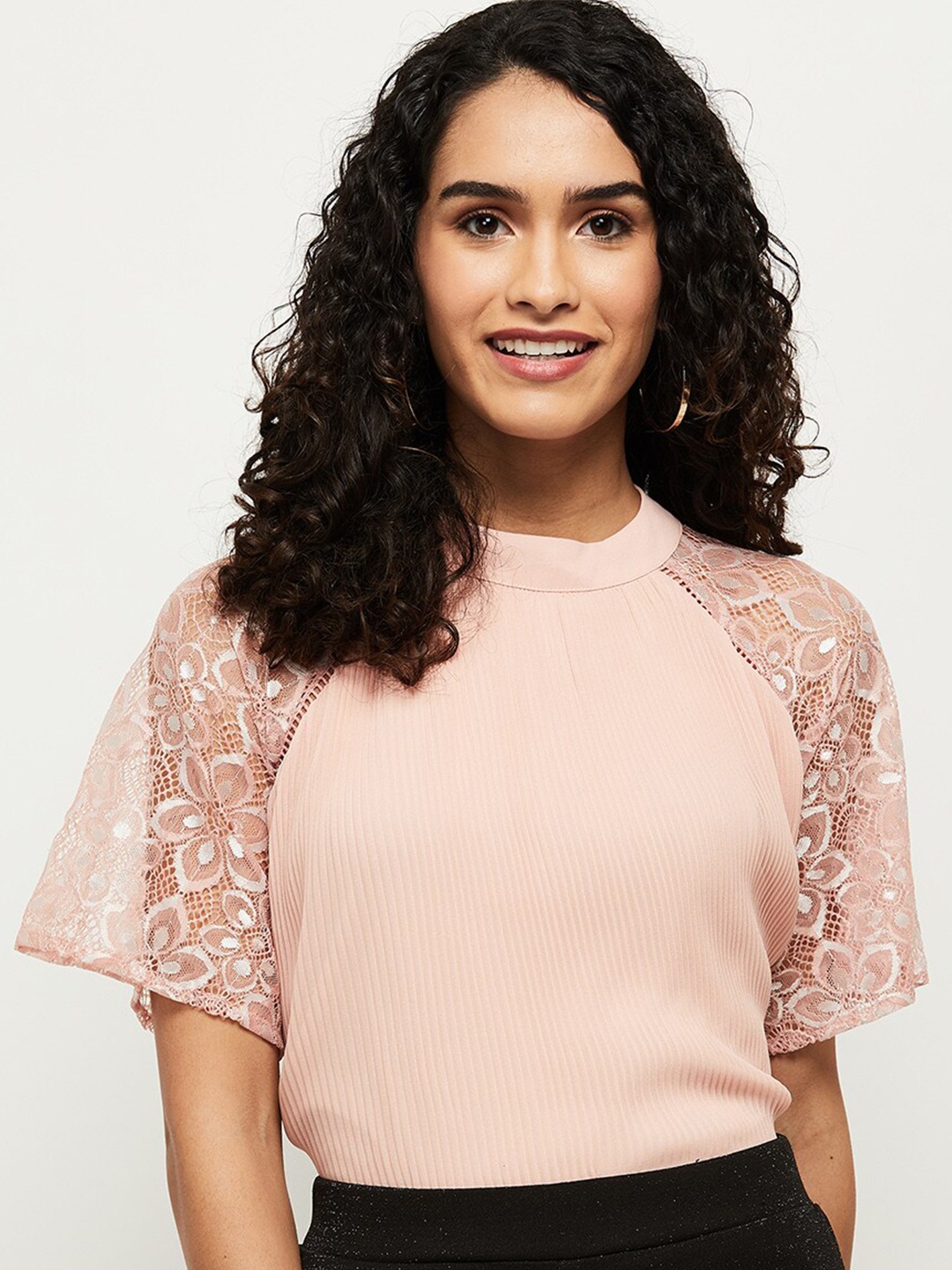 

max Pink Laced Raglan Sleeves Top