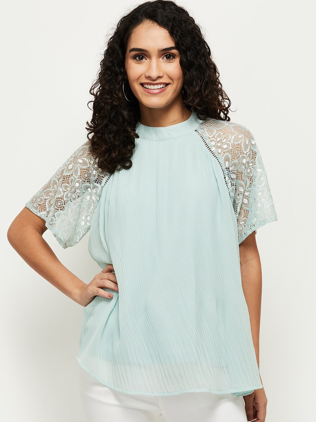 

max Green Lace Work Raglan Sleeves Top