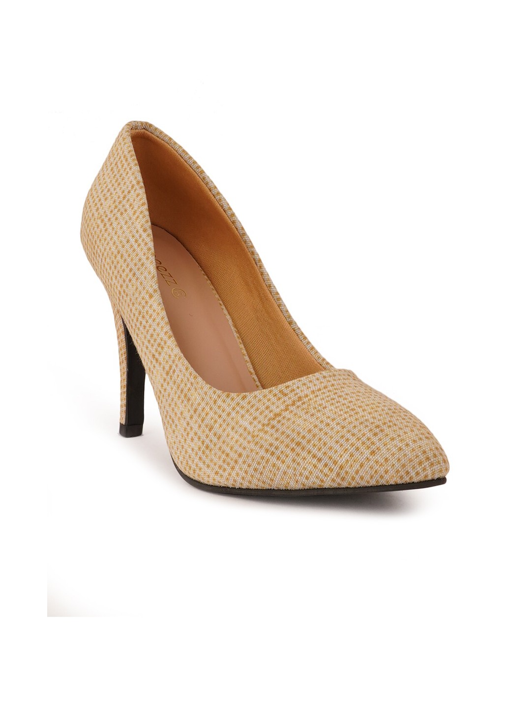 

Rubeezz Beige Party Kitten Pumps