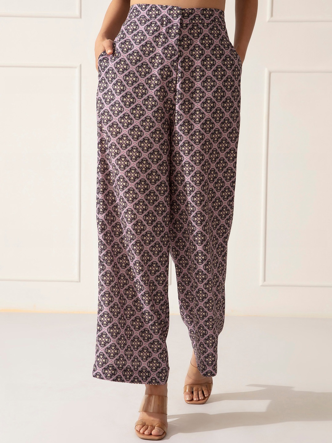 

20Dresses Women Mauve Ethnic Motifs Printed Flared High-Rise Trousers