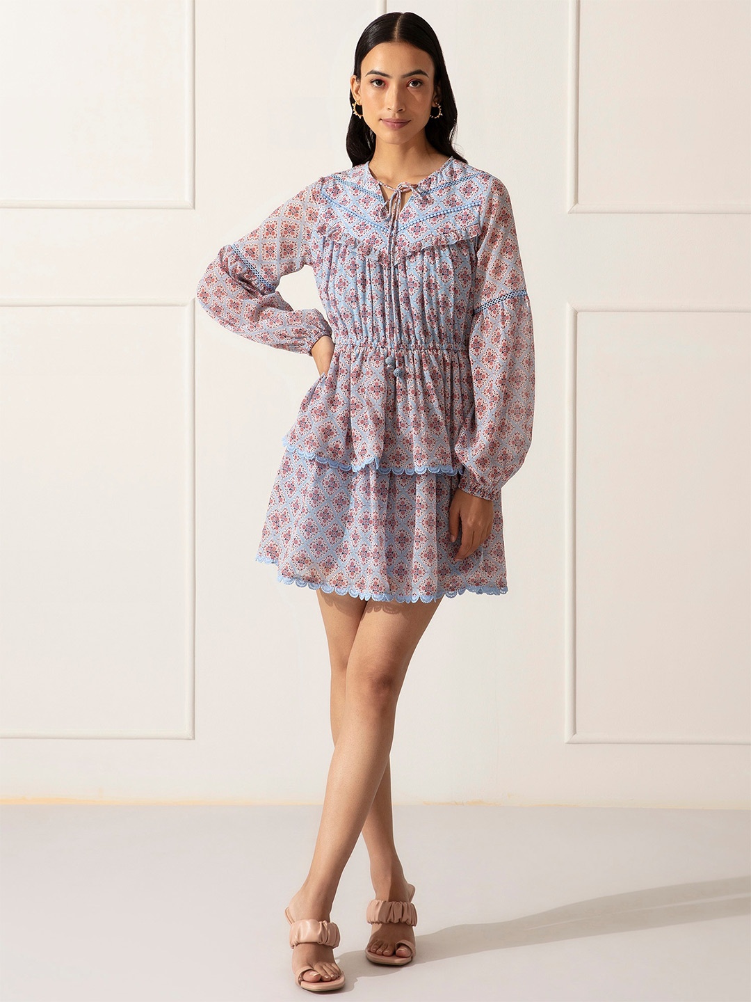 

20Dresses Women Blue & Red Floral Printed Tie-Up Neck Chiffon Dress