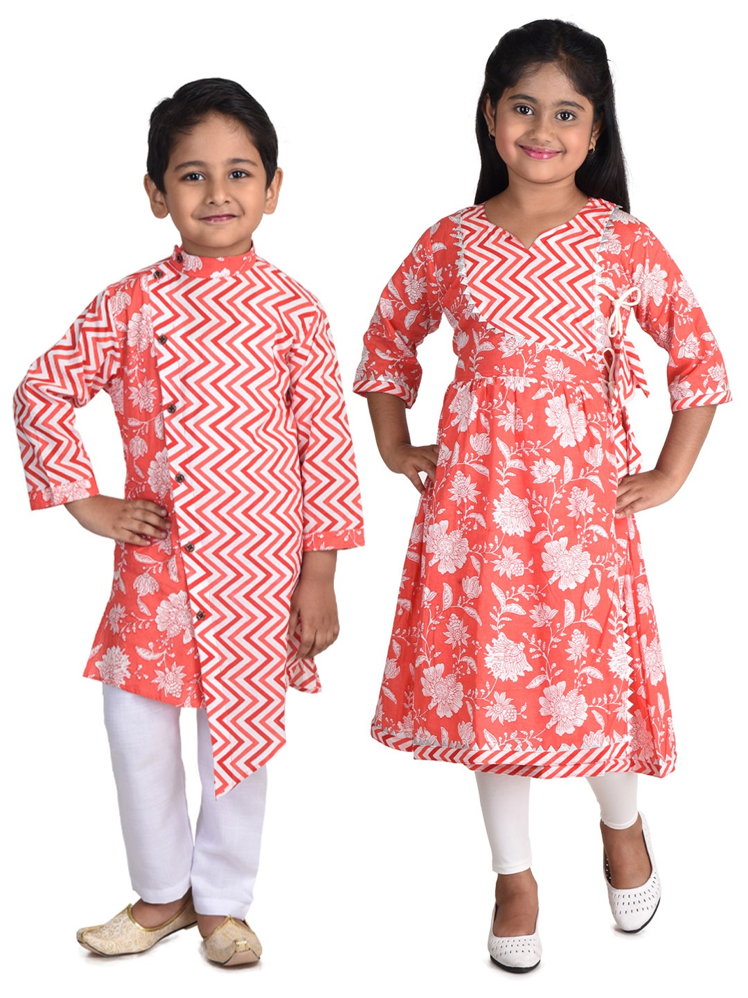

Kinder Kids Boys Red Printed Pure Cotton Kurta with Trousers