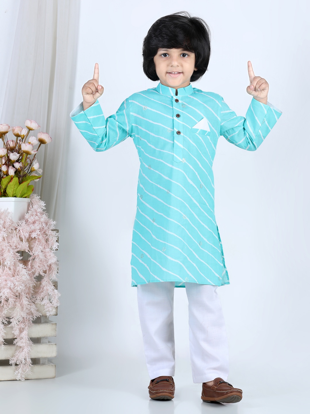 

Kinder Kids Boys Blue Striped Pure Cotton Kurta with Pyjamas