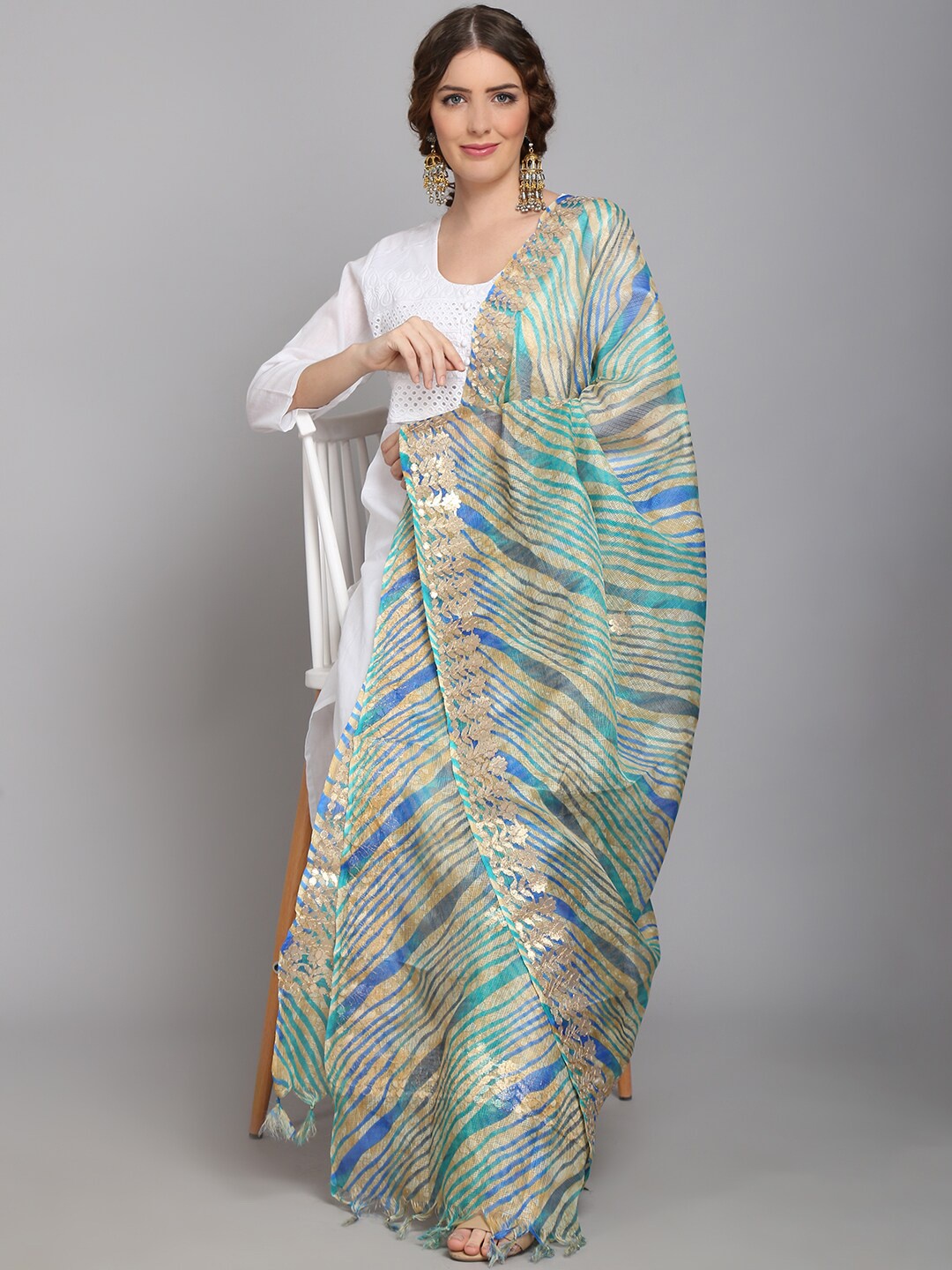 

SOUNDARYA Blue & Gold-Toned Leheriya Pure Cotton Dupatta With Gotta Patti