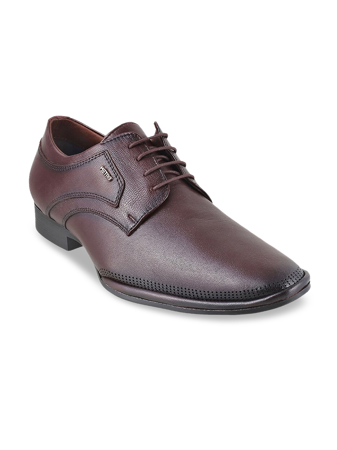 

Metro Men Maroon Textured Leather Formal Derbys
