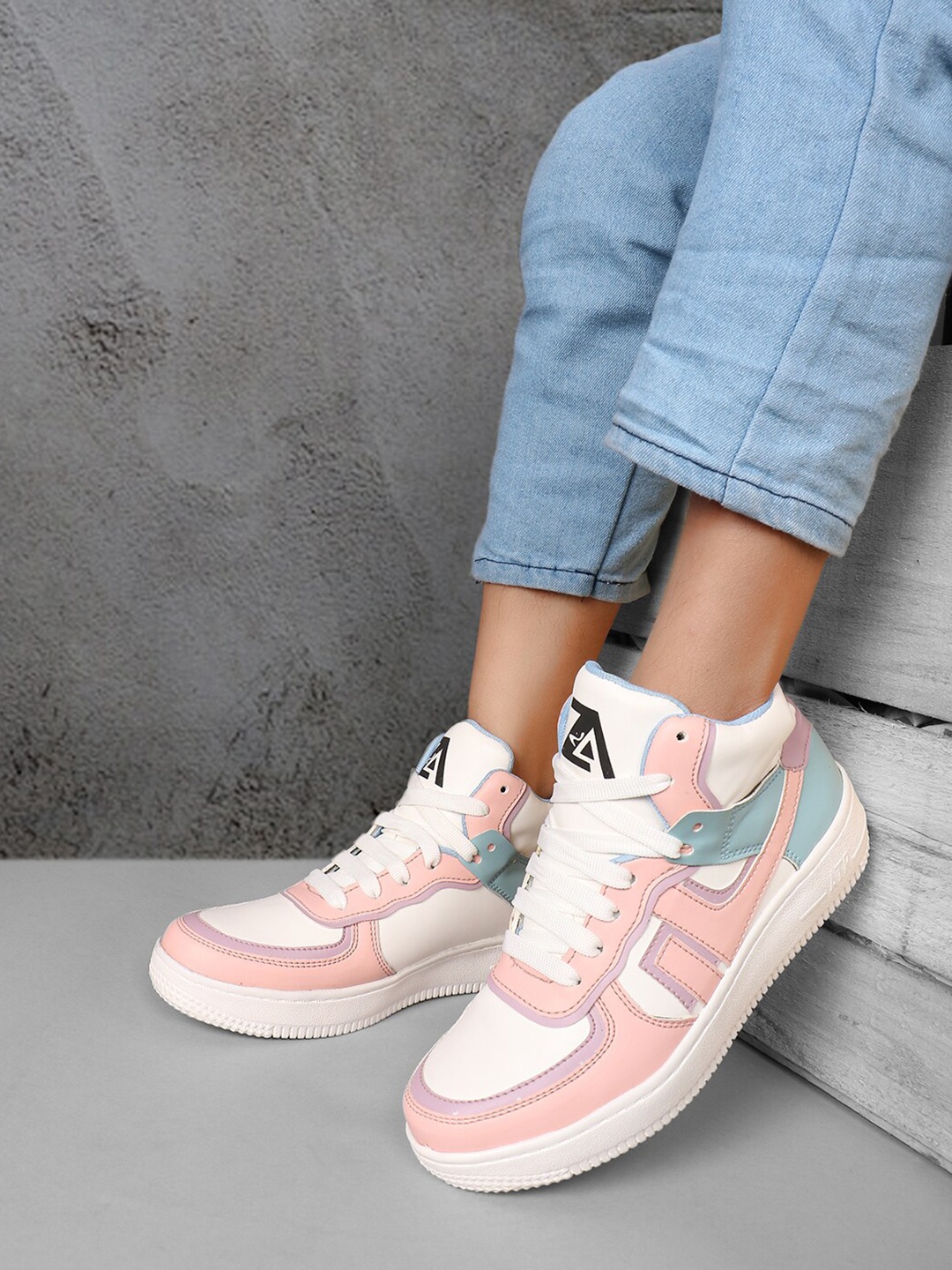 

Alishtezia Women Pink Walking Non-Marking Shoes