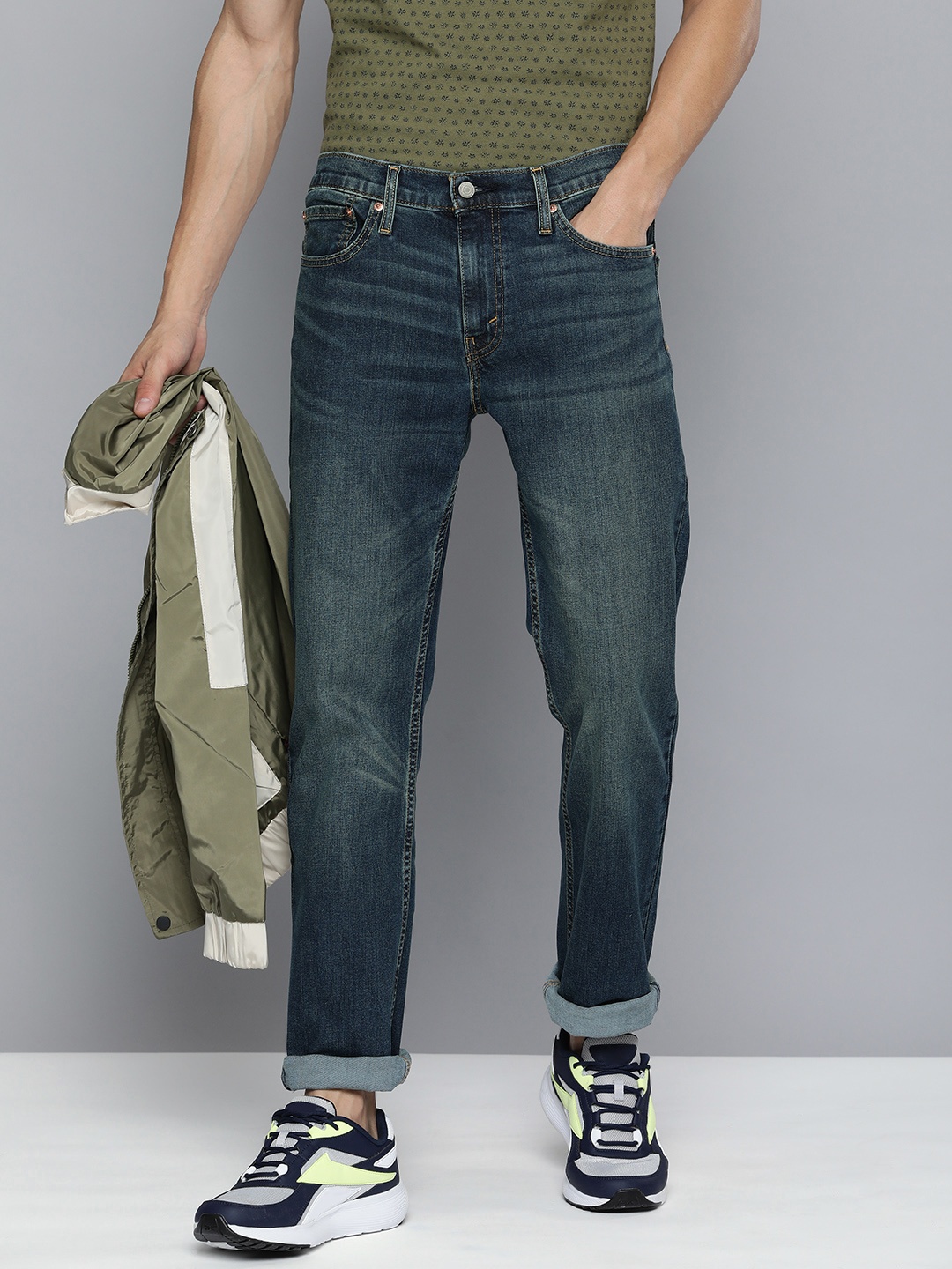 

Levis Men Blue 511 Slim Fit Mid-Rise Light Fade Stretchable Jeans