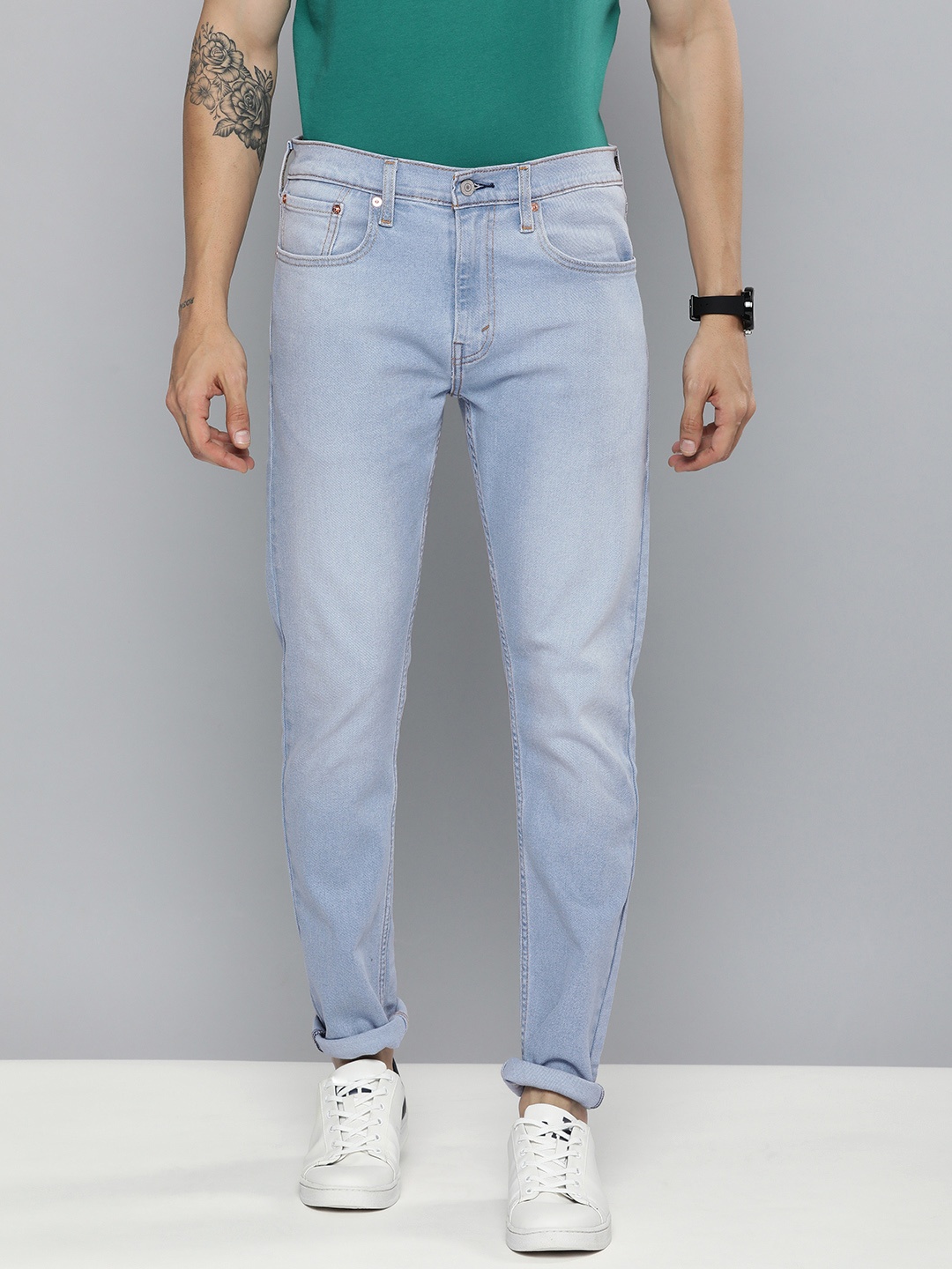 

Levis Men Blue 512 Slim Tapered Fit High-Rise Light Fade Stretchable Jeans