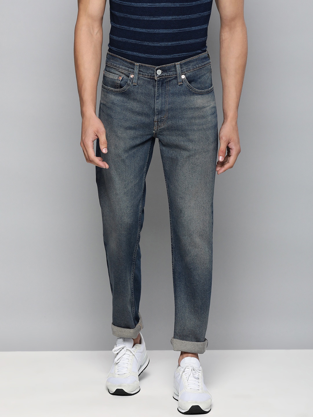 

Levis Men Blue 511 Slim Fit Light Fade Mid-Rise Stretchable Jeans