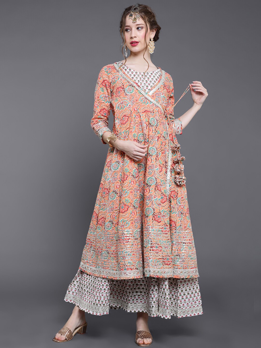 

saubhagya Peach-Coloured Floral Maxi Dress