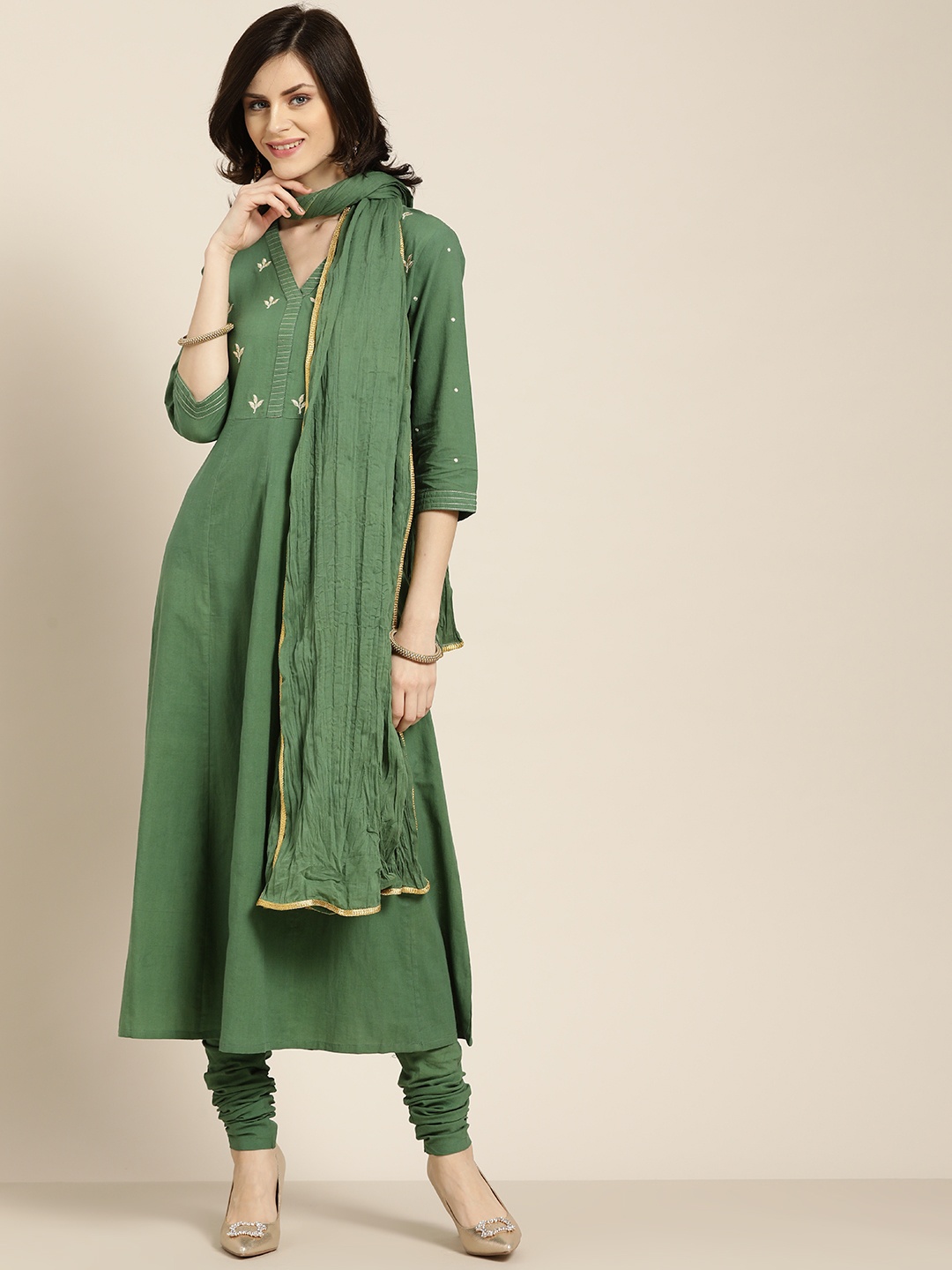 

Jaipur Kurti Women Olive Green Floral Embroidered Pure Cotton Kurta with Churidar & With Dupatta