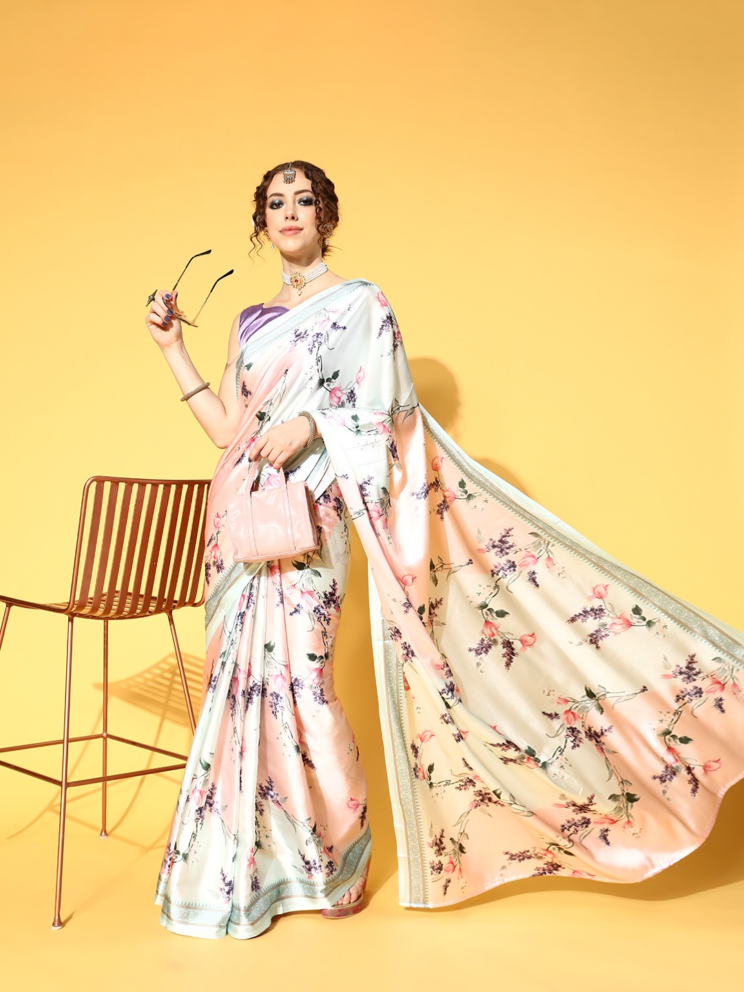 

Mitera Floral Saree with Solid border, Pink