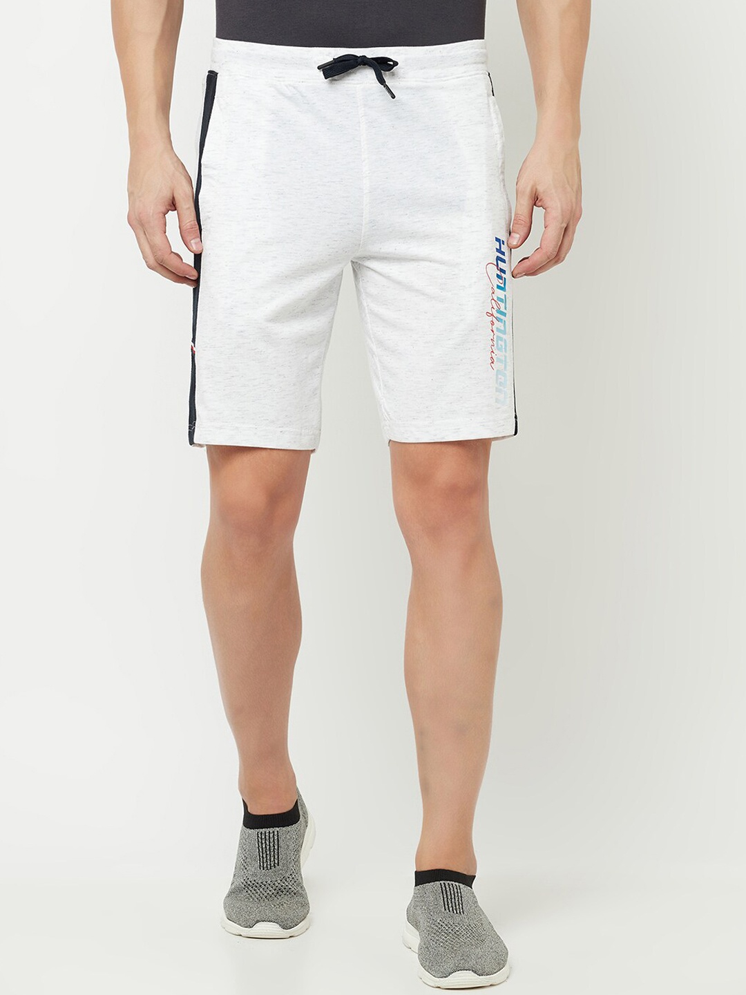 

Octave Men White Solid Mid Rise Regular Fit Striped Shorts