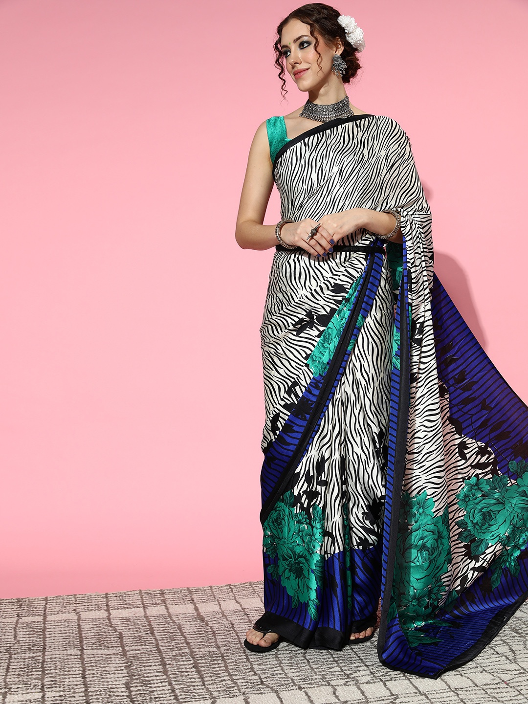 

Saree mall Off White & Black Printed Sarees