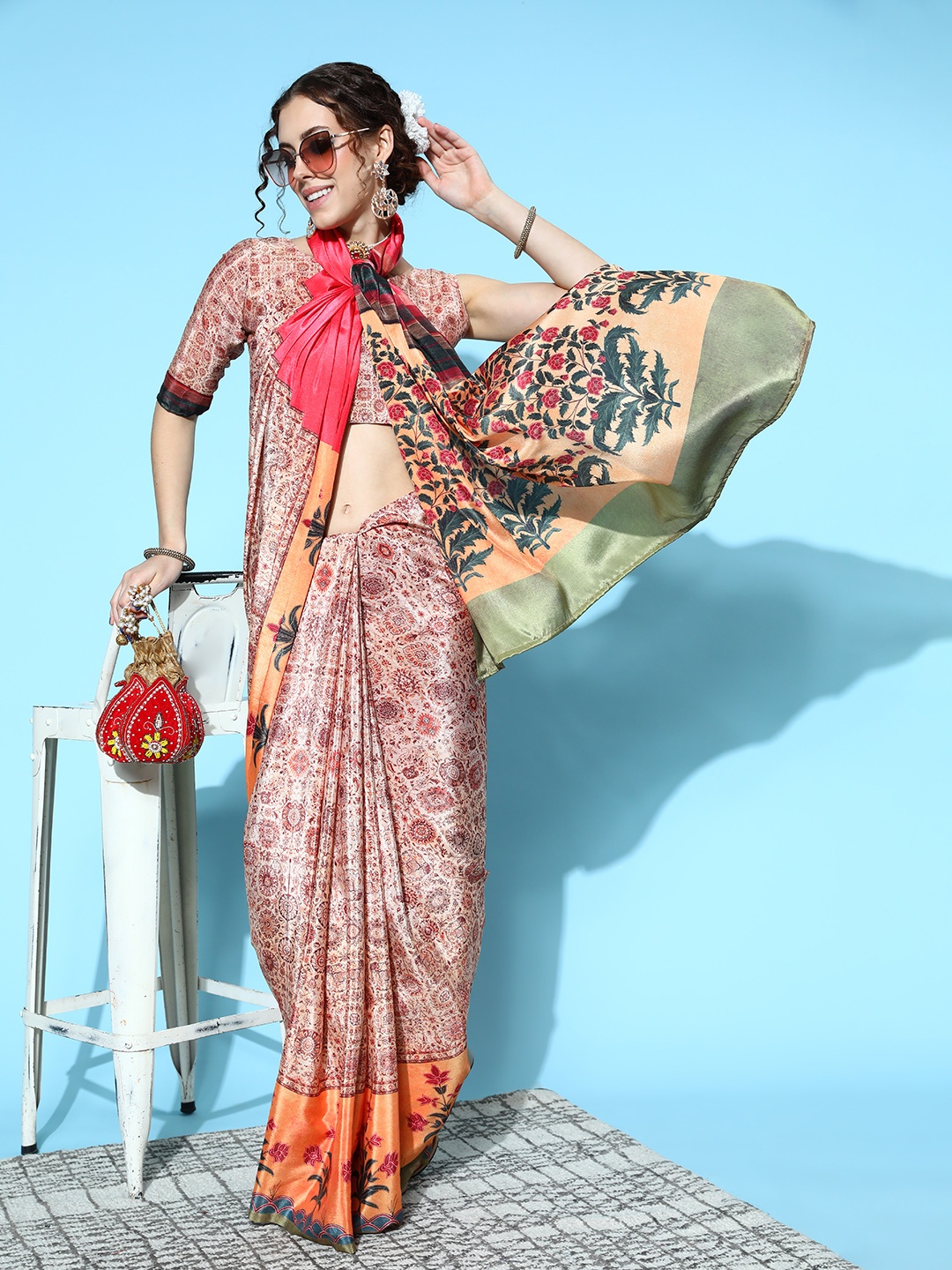 

Mitera Beige Printed Saree