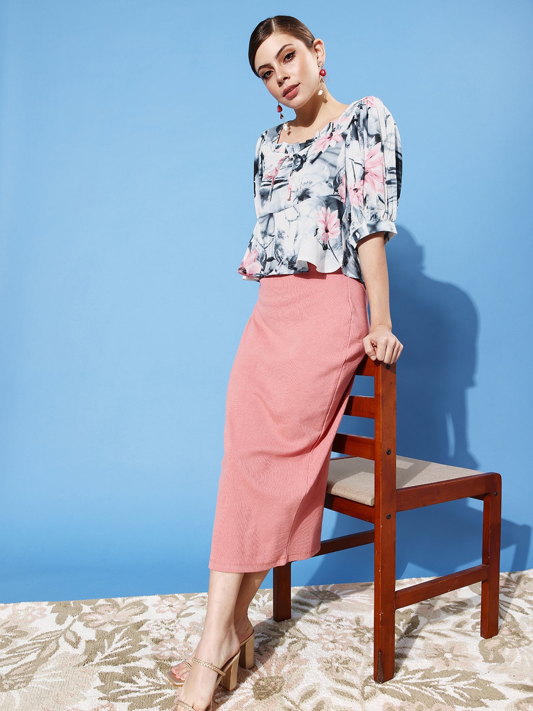 

Athena Grey Floral Twist & Knot Top