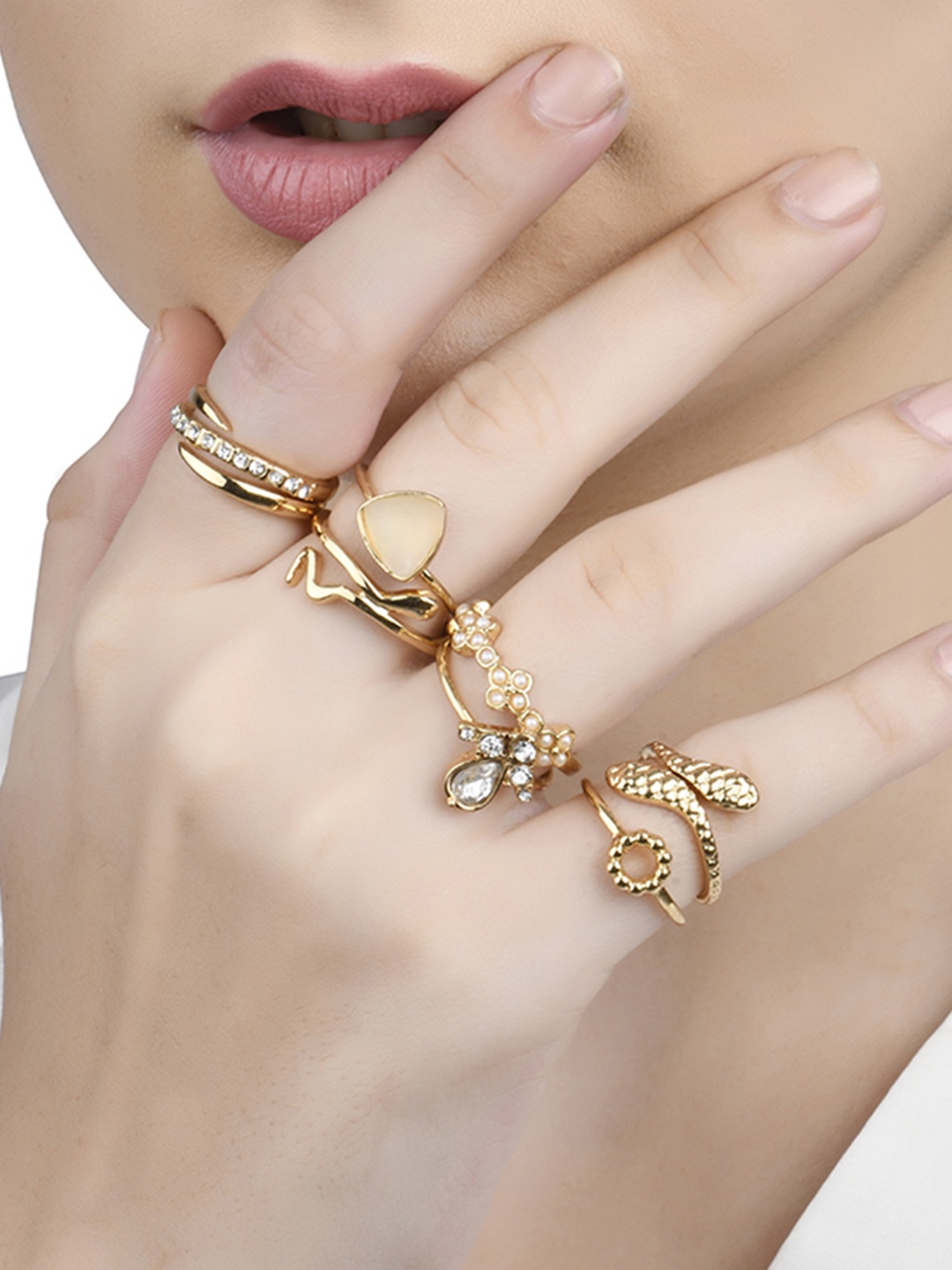 

Lilly & sparkle Gold-Toned Set Of 10 Crystal Studded Finger Rings