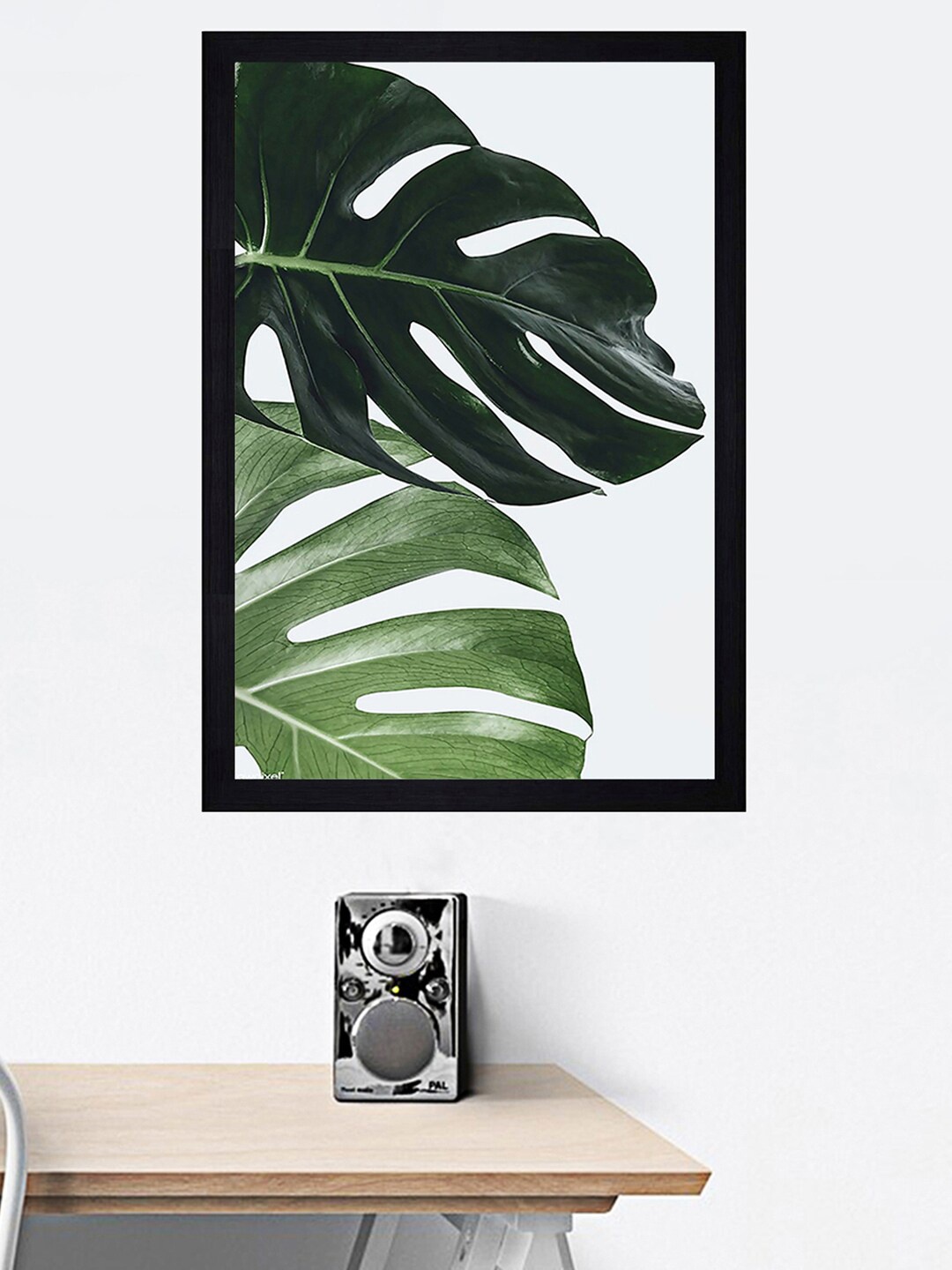 

Gallery99 Green Two Leafs Texture Paper Framed Wall Art