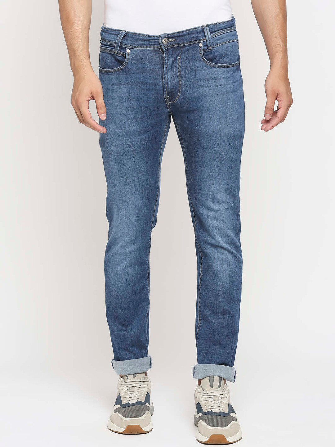 

Pepe Jeans Men Blue Slim Fit Slim Fit Heavy Fade Jeans