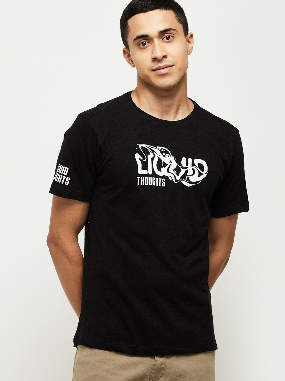 

max Men Black & White Typography Printed Cotton T-shirt