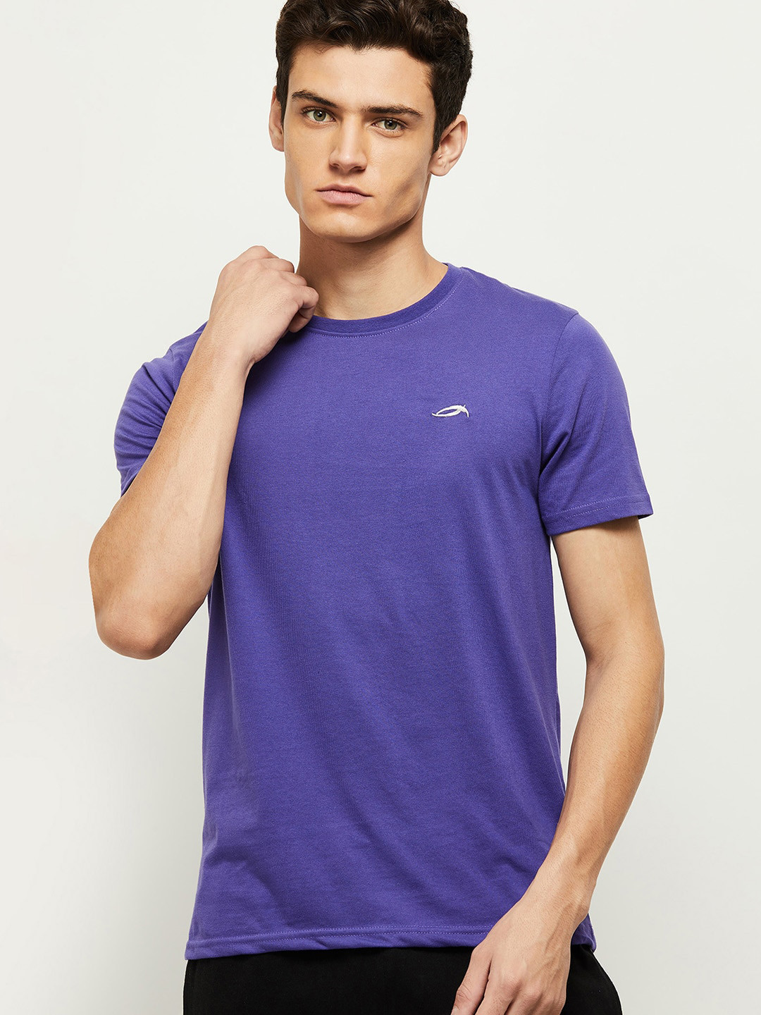 

max Men Regular Fit Purple T-shirt