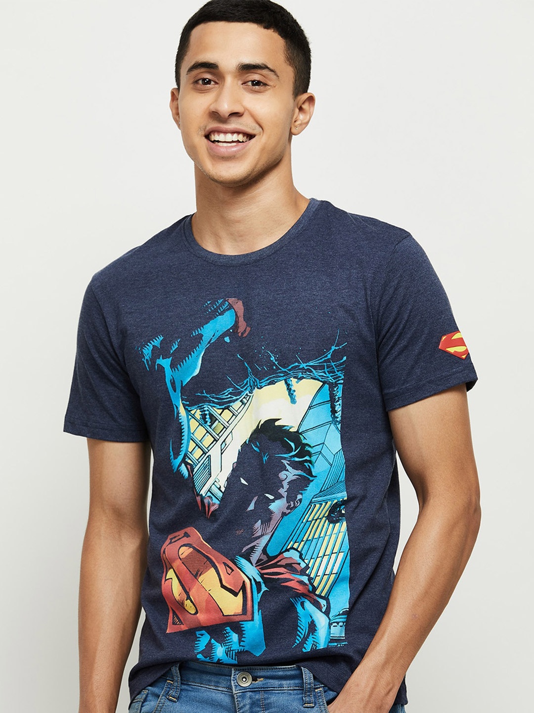 

max Men Navy Blue Printed Applique T-shirt