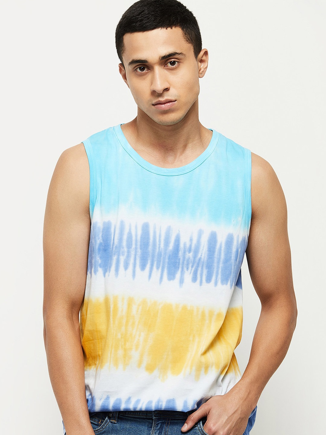 

max Men Blue Cotton Dyed Sleeveless T-shirt