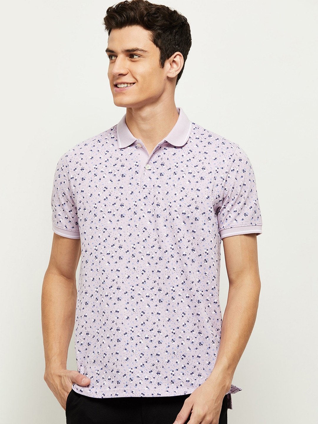 

max Men Purple Floral Printed Polo Collar T-shirt