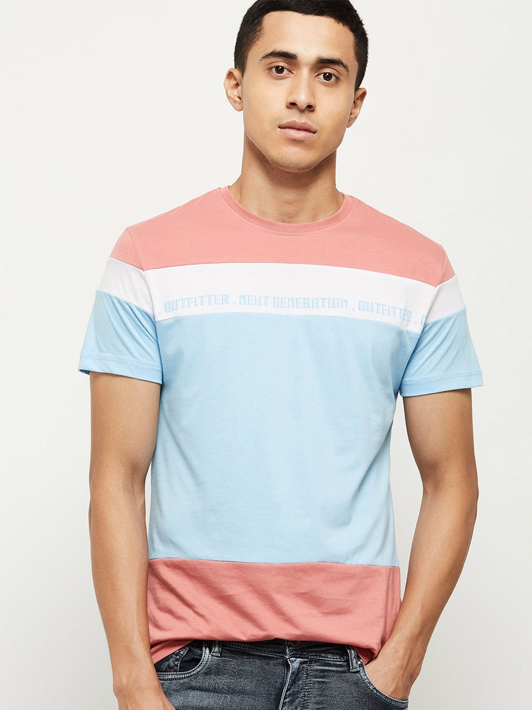 

max Men Pink Colourblocked T-shirt