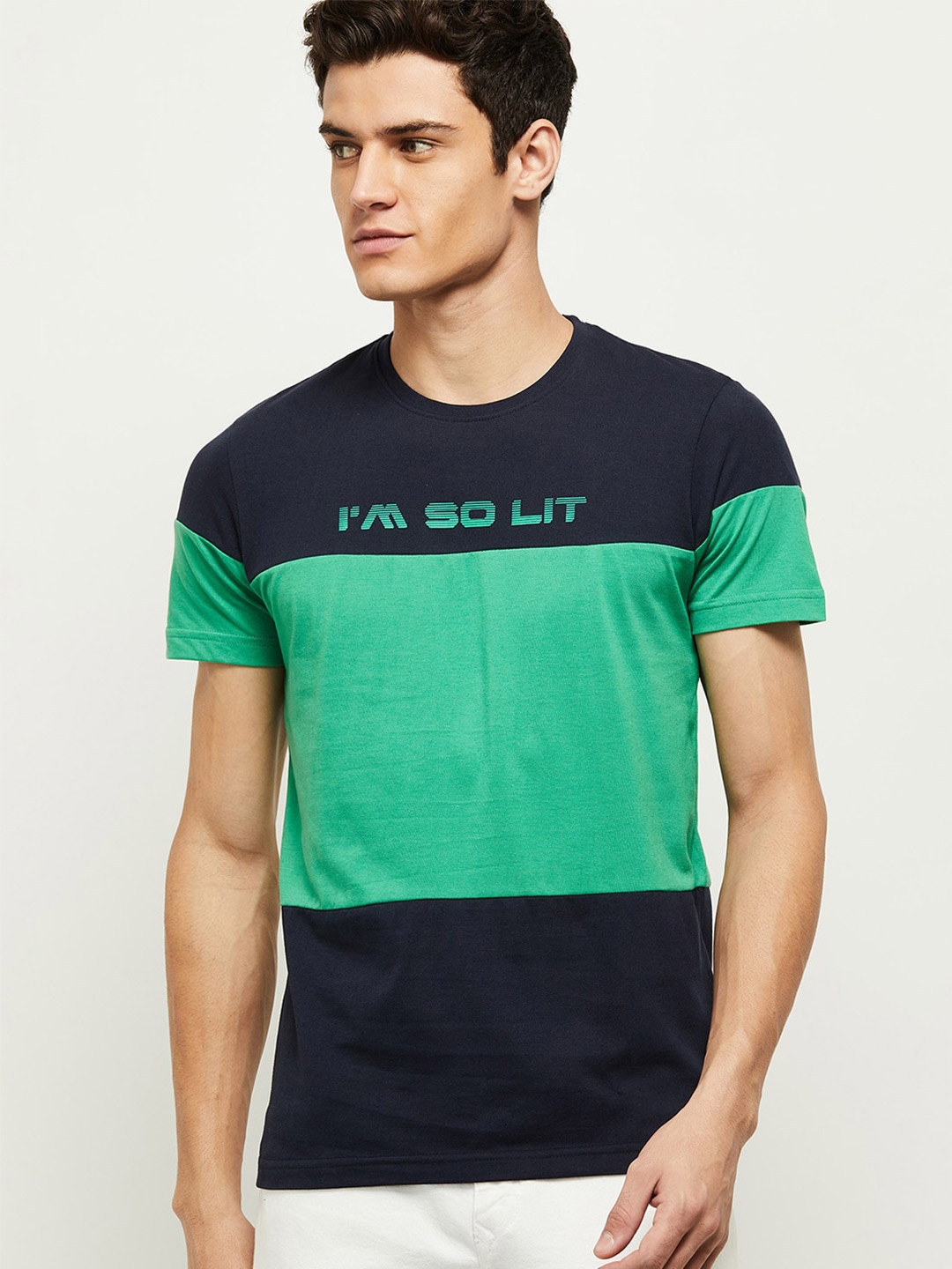 max Men Navy Blue & Green Colourblocked T-shirt
