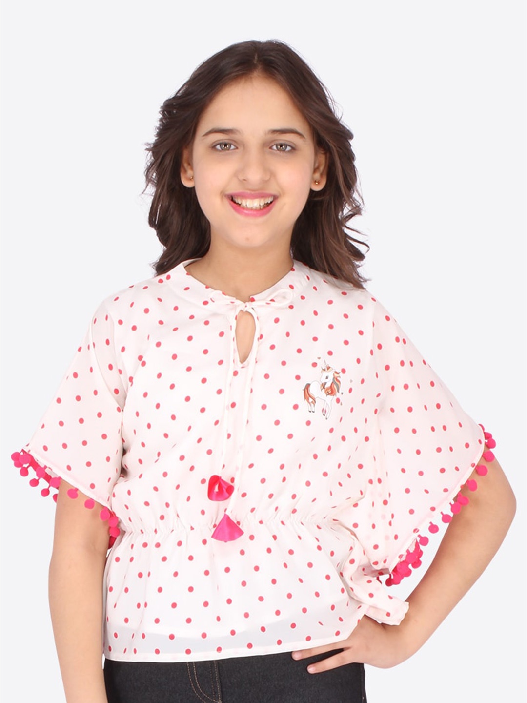 

CUTECUMBER White Printed Tie-Up Neck Top