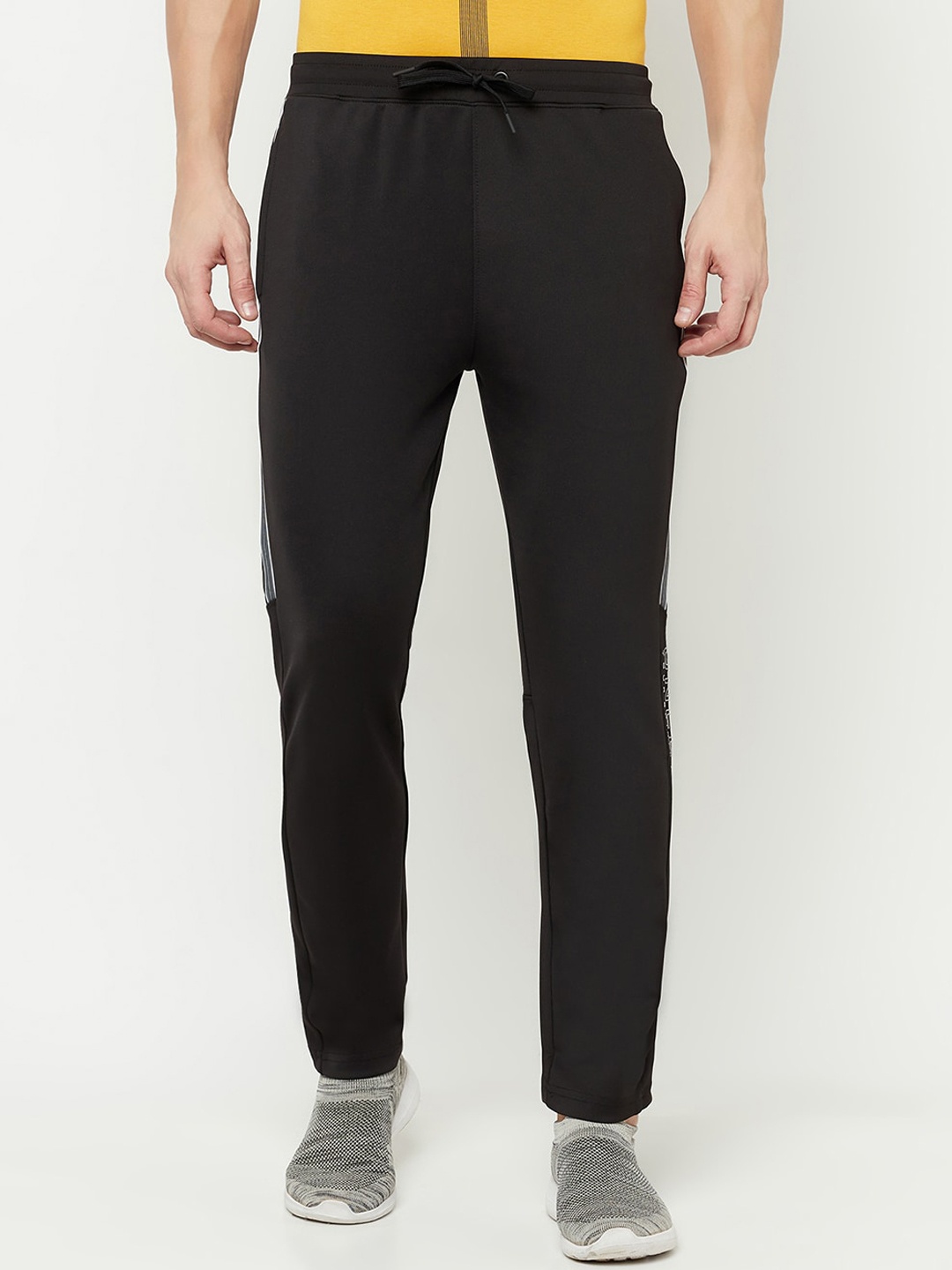 

Octave Men Black Solid Regular-Fit Cotton Track Pant