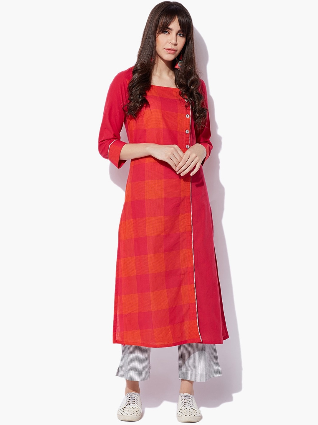 

Indian Dobby Women Fuchsia & Orange Checked Thread Work Pure Cotton Kurta