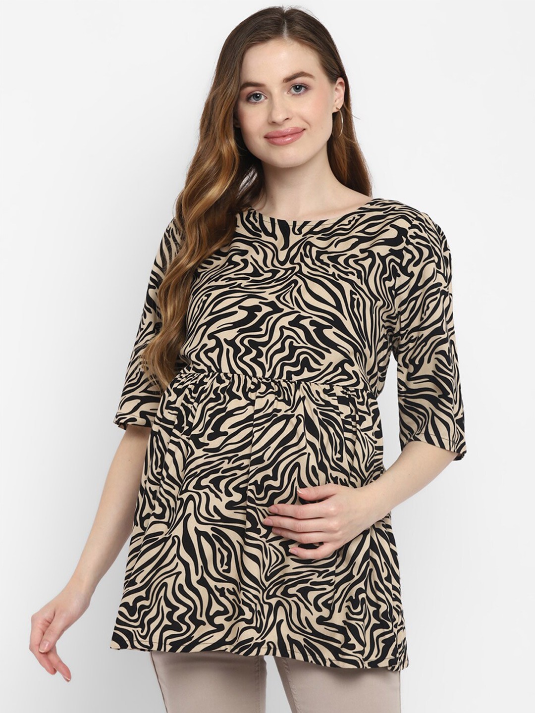

Momsoon Maternity Women Black & Beige Animal Printed Maternity Top