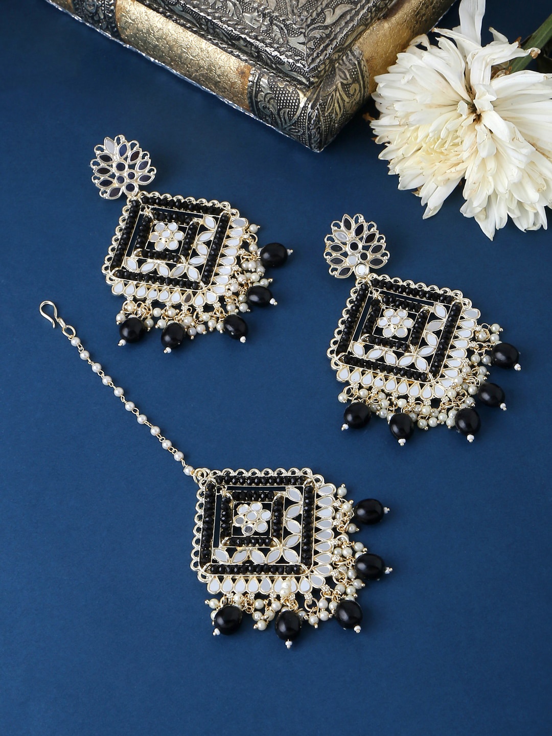 

VIRAASI Gold-Plated Black Pearl & Mirror Work Maang Tikka With Earrings