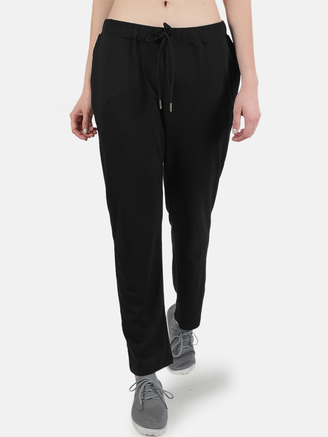 

Monte Carlo Women Black Solid Track Pants