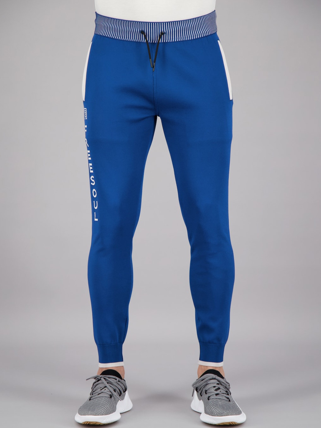 

FREESOUL Men Blue Solid Track Pants