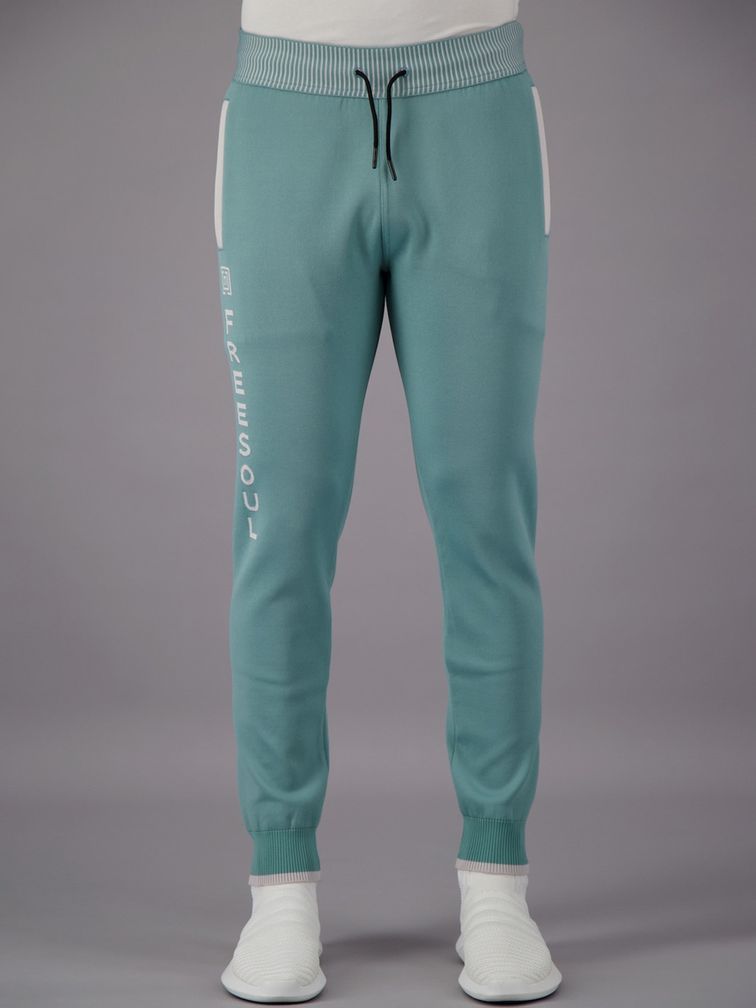 

FREESOUL Men Green Solid Joggers