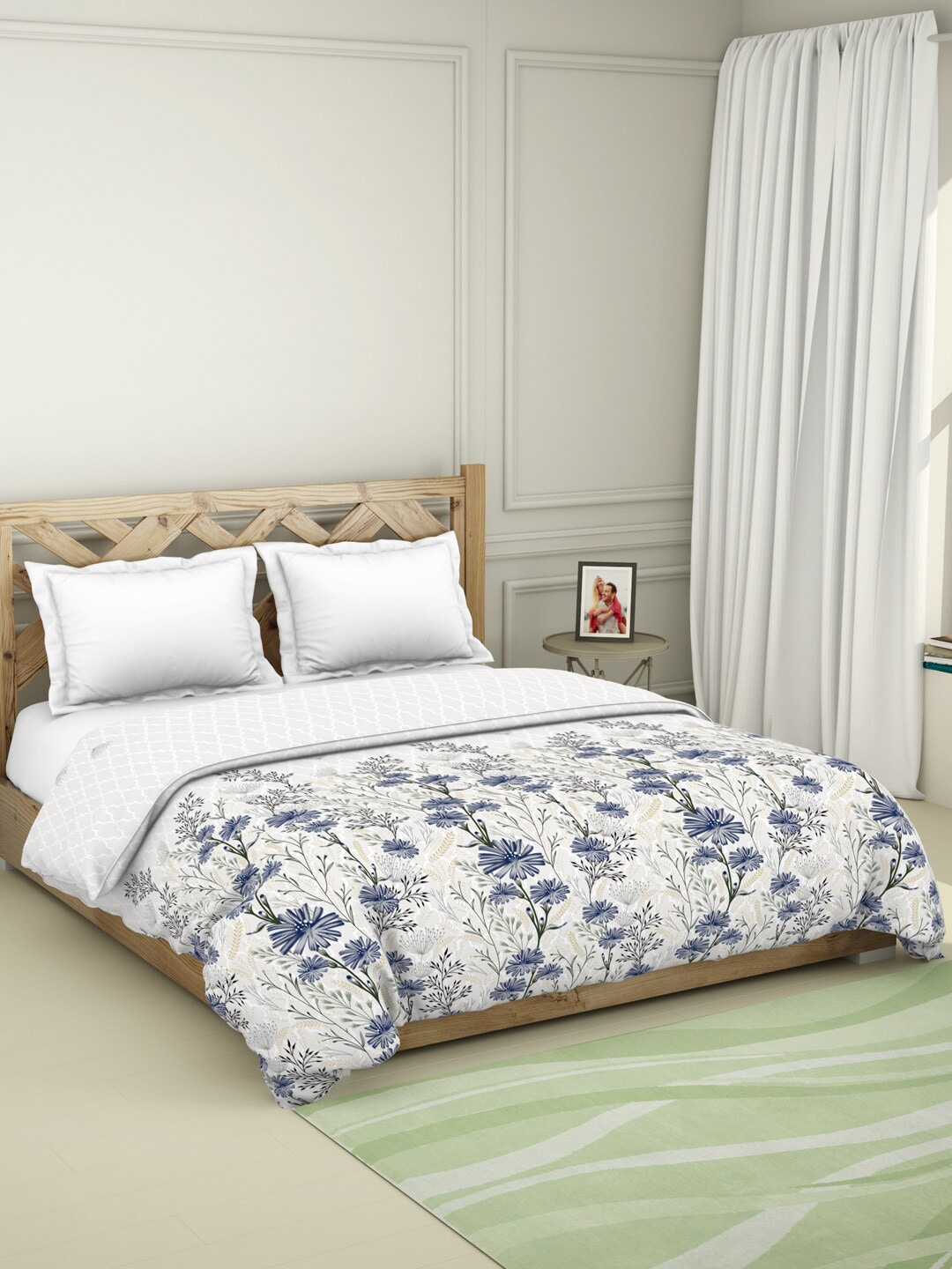 

SPACES Blue Floral Printed Quilt