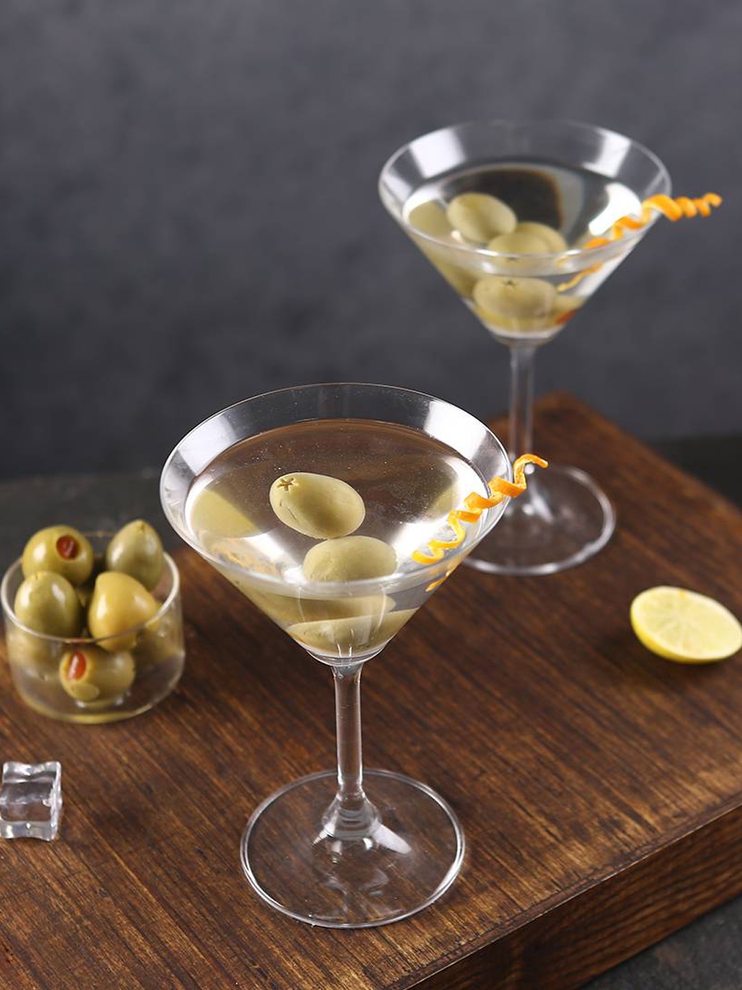 

Wonderchef Set Of 6 Transparent Solid Modena Martini Glasses