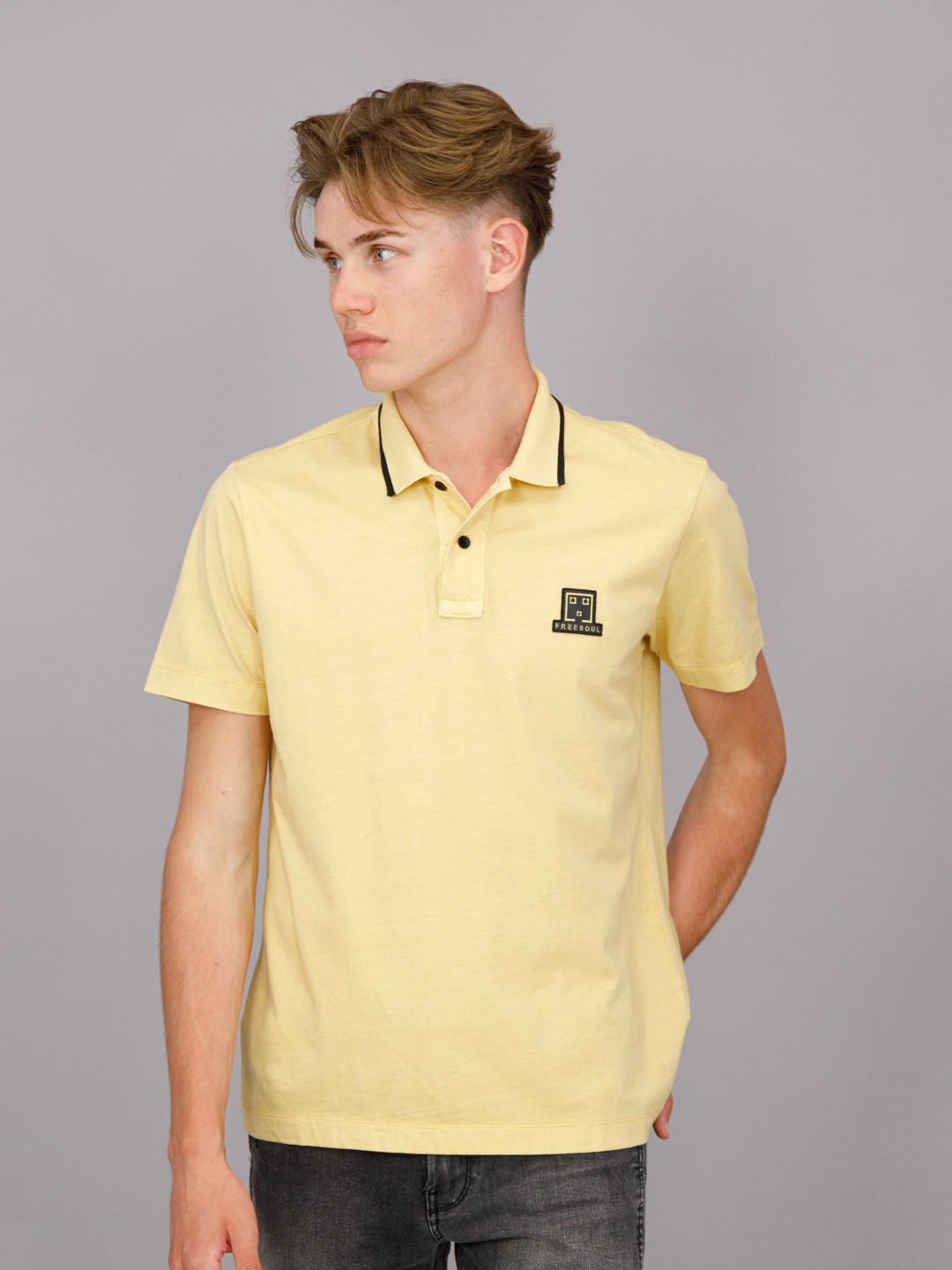 

FREESOUL Men Yellow Polo Collar Cotton T-shirt