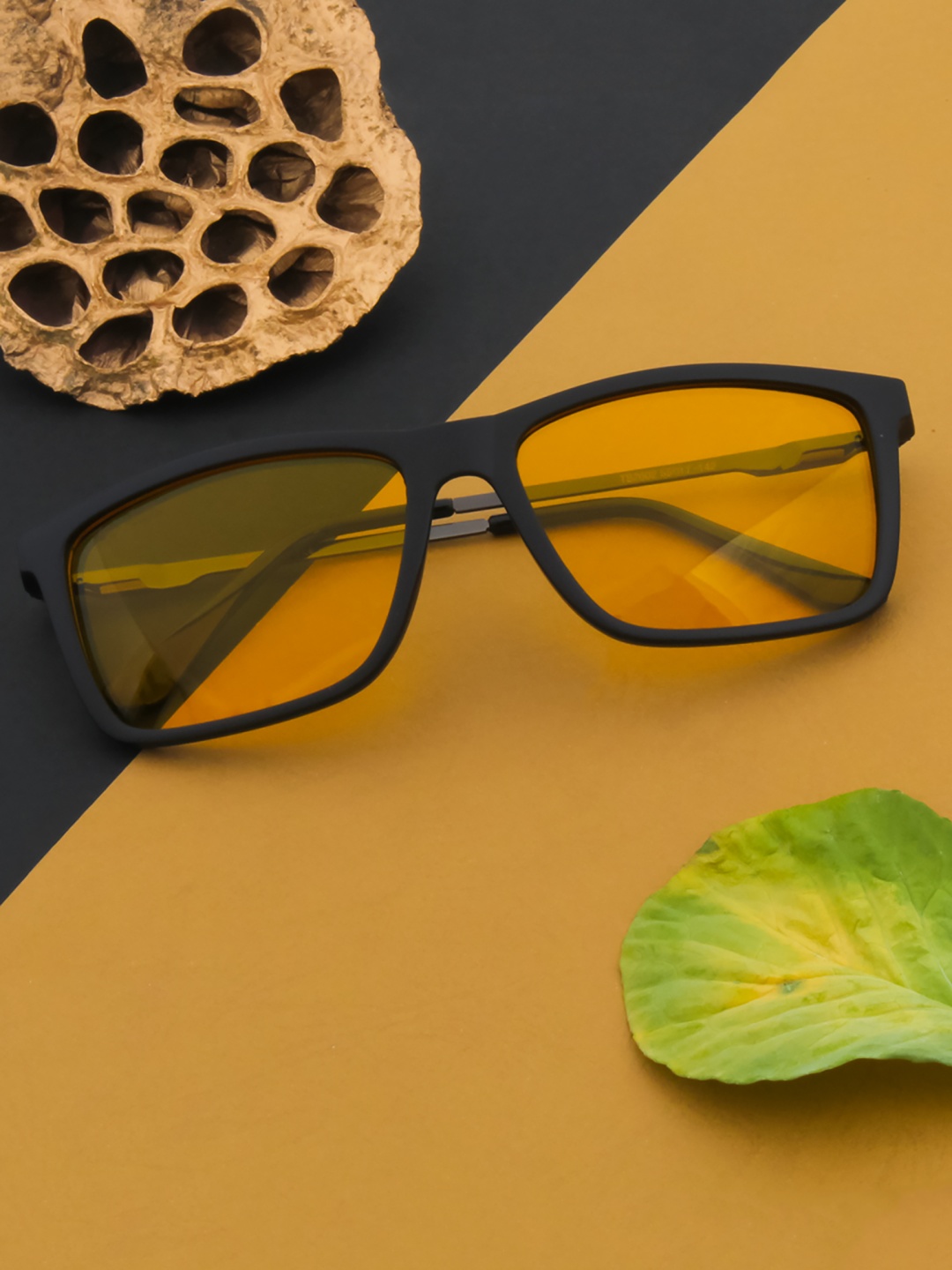 

Ted Smith Unisex Yellow Lens & Black UV Protected Wayfarer Sunglasses DART_C3