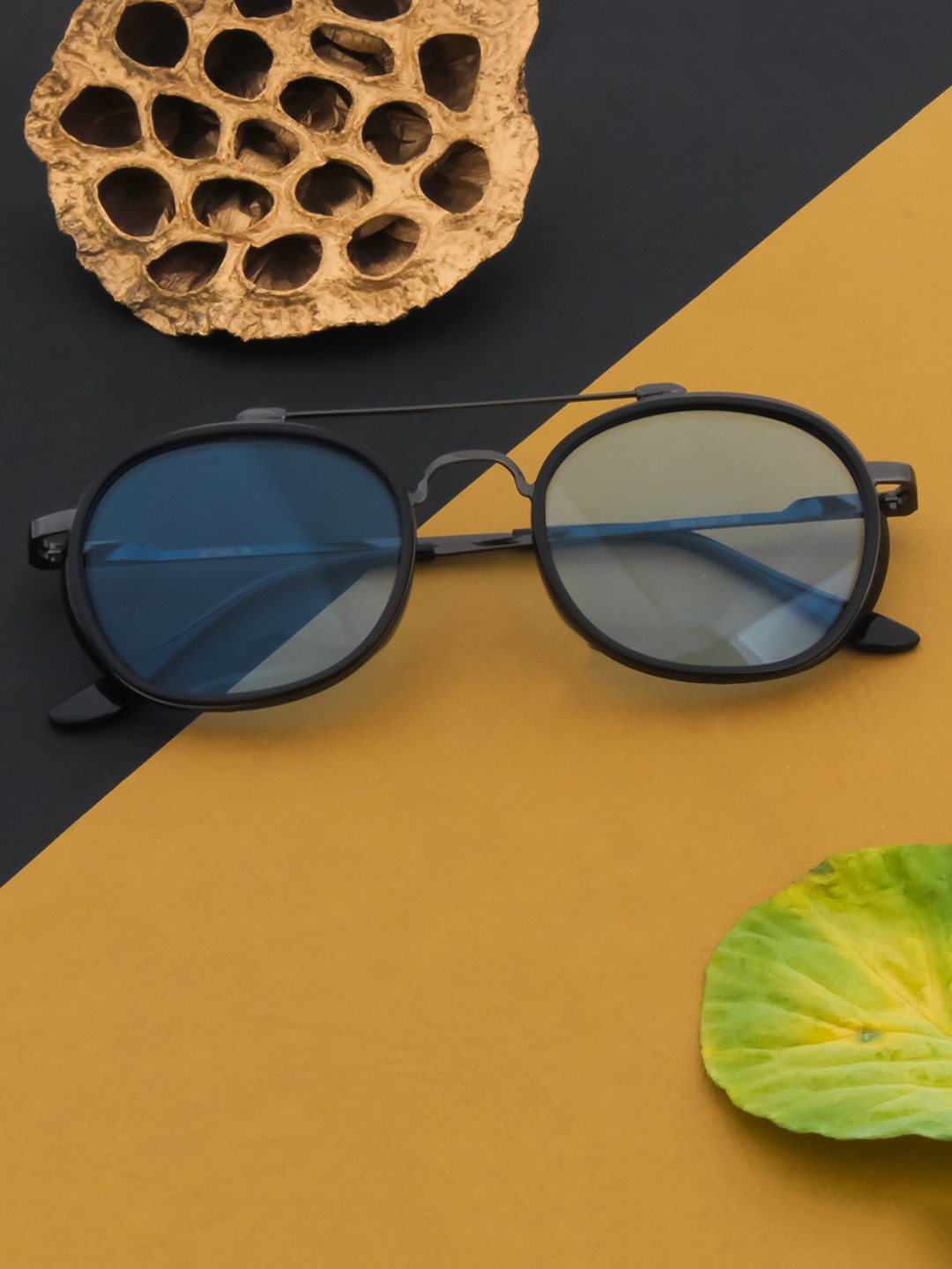 

Ted Smith Unisex Blue Lens & Gunmetal-Toned UV Protected Round Sunglasses JOHNIE_C4