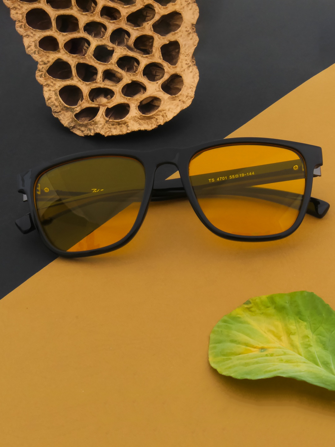 

Ted Smith Unisex Yellow Lens & Black Wayfarer Sunglasses with UV Protected Lens