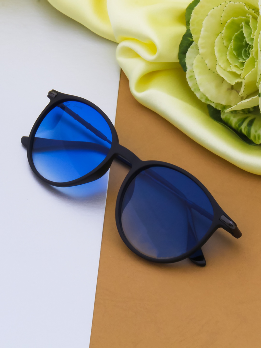 

Ted Smith Unisex Blue Lens & Black Round Sunglasses with UV Protected Lens XMOON_C2