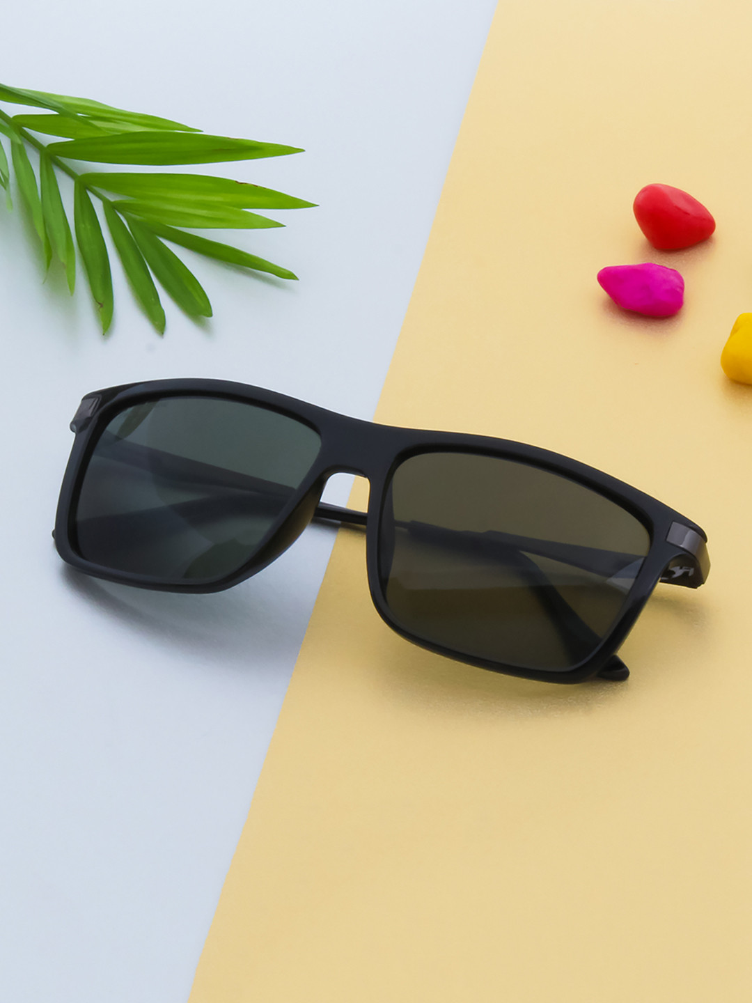 

Ted Smith Unisex Green Lens & Black Wayfarer Sunglasses with UV Protected Lens VOYAGER_C5