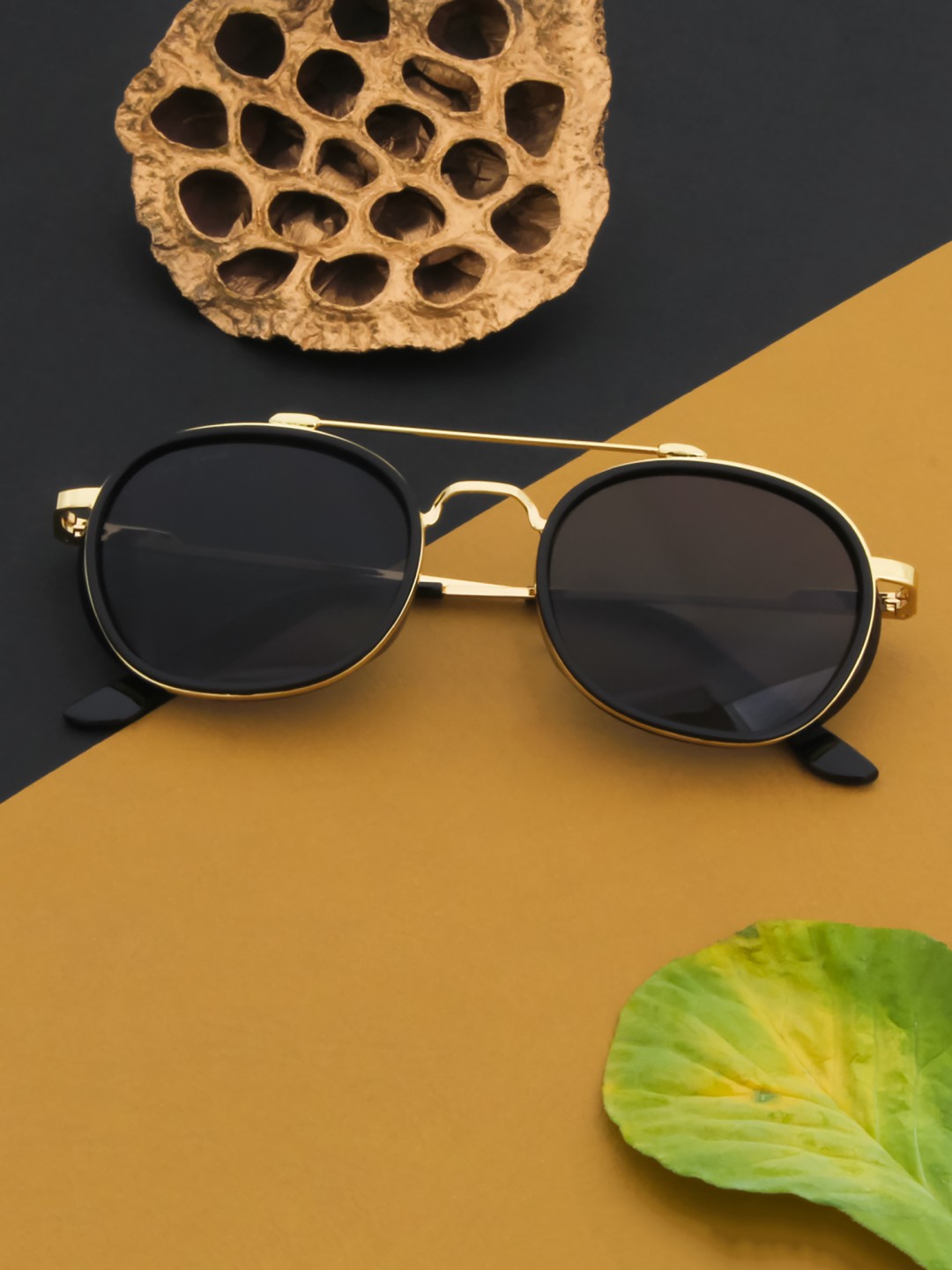 

Ted Smith Unisex Grey Lens & Gold-Toned Aviator UV Protected Lens Sunglasses