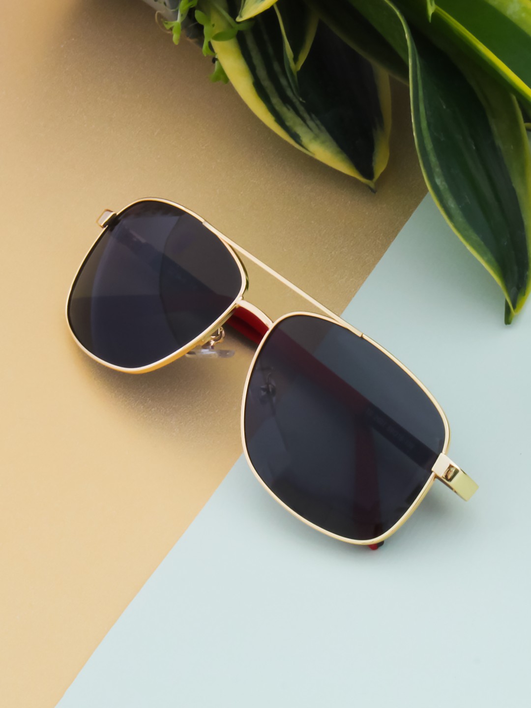 

Ted Smith Unisex Grey Lens & Gold-Toned Aviator Sunglasses with UV Protected Lens